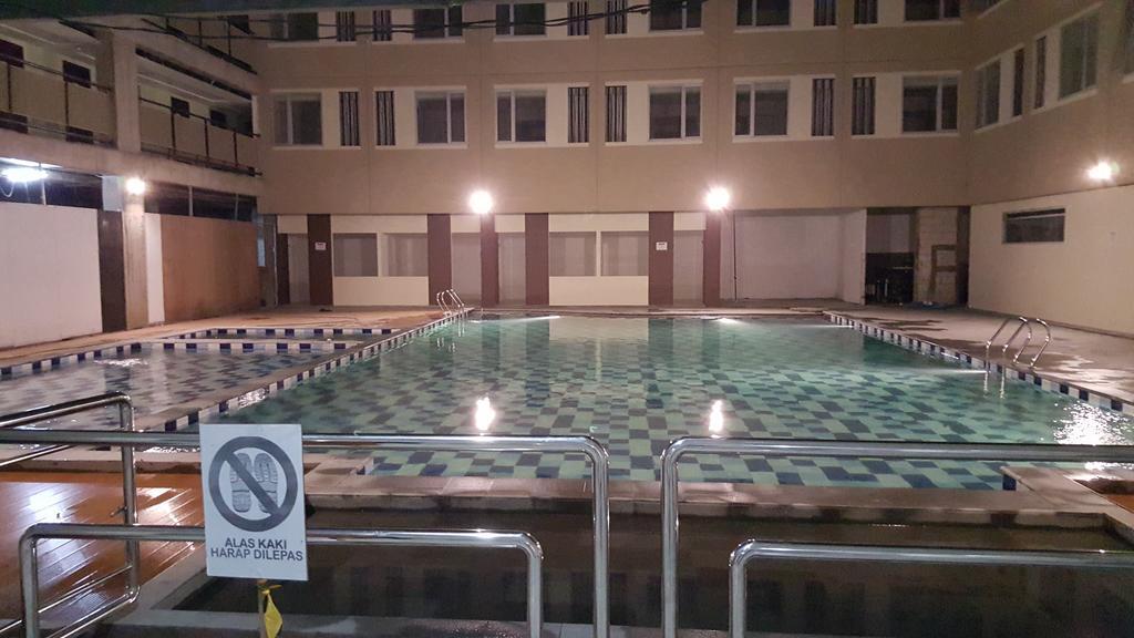 Reddoorz Apartment @ Emerald Towers Бандунг Екстериор снимка