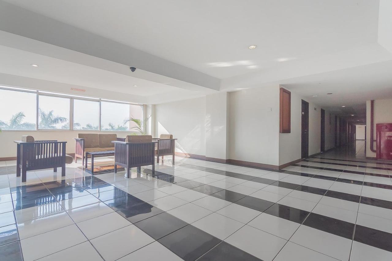 Reddoorz Apartment @ Emerald Towers Бандунг Екстериор снимка